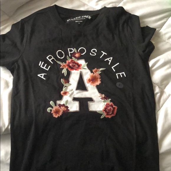 Small Aeropostale T-shirt never worn - Picture 1 of 3